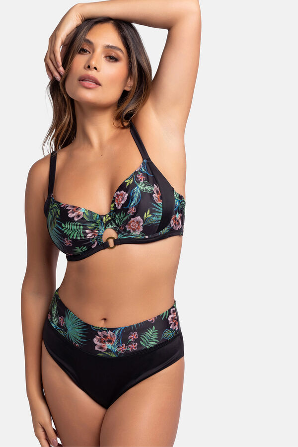 Dorina Braga de bikini hipster negro negro