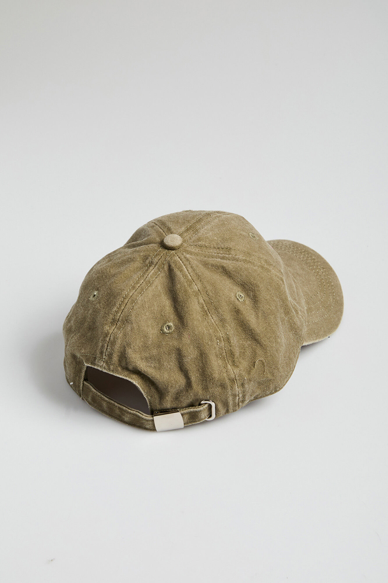 Pieces Gorra con mensaje