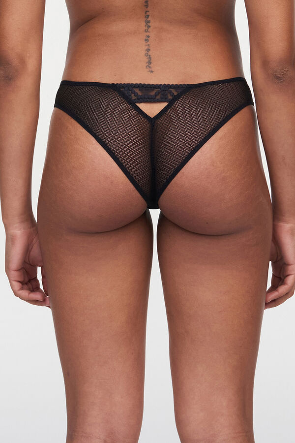 Passionata Tanga Olivia em renda e tule bordado preto