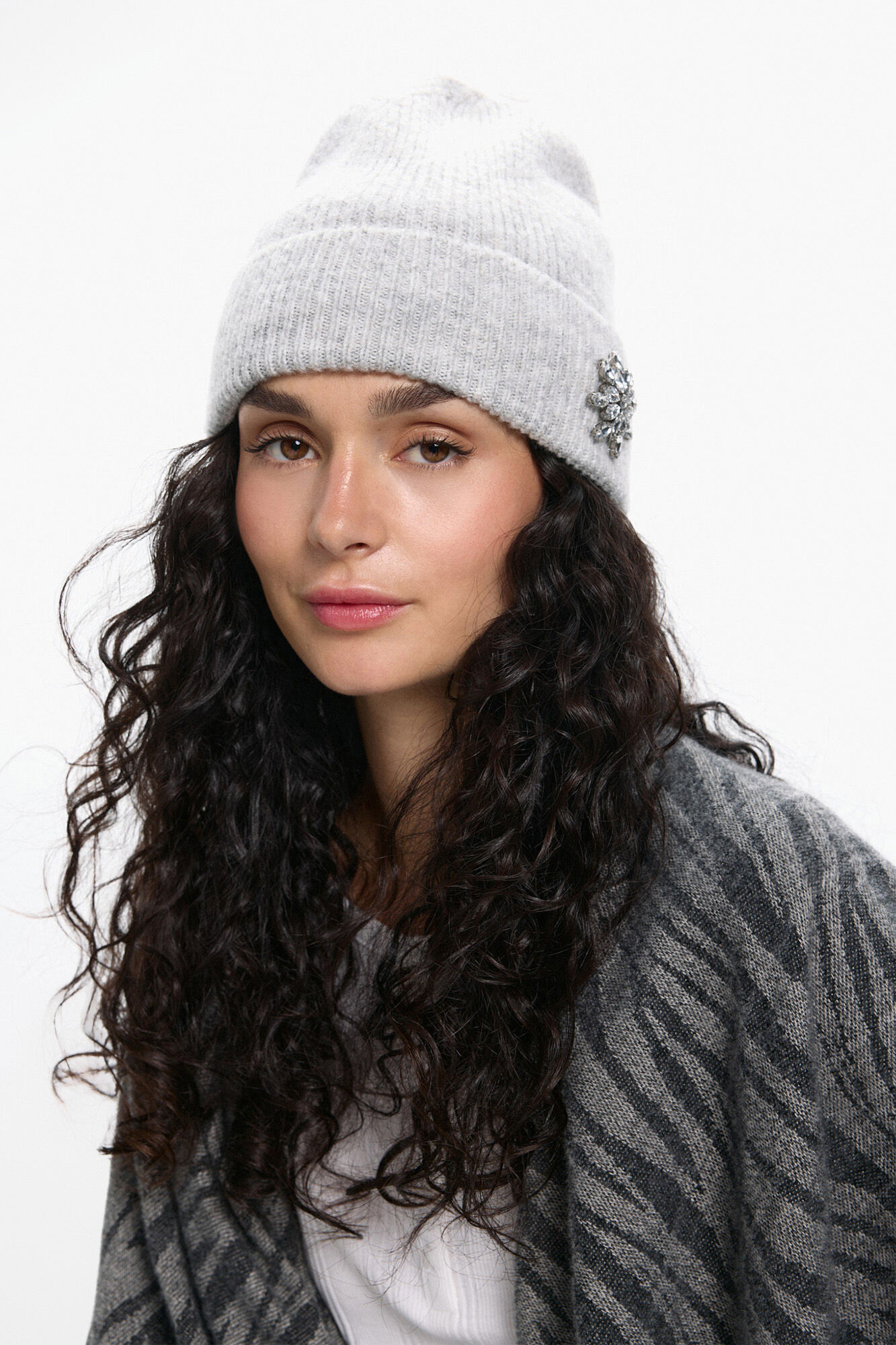 Pieces Bon&eacute; com bainha bordada