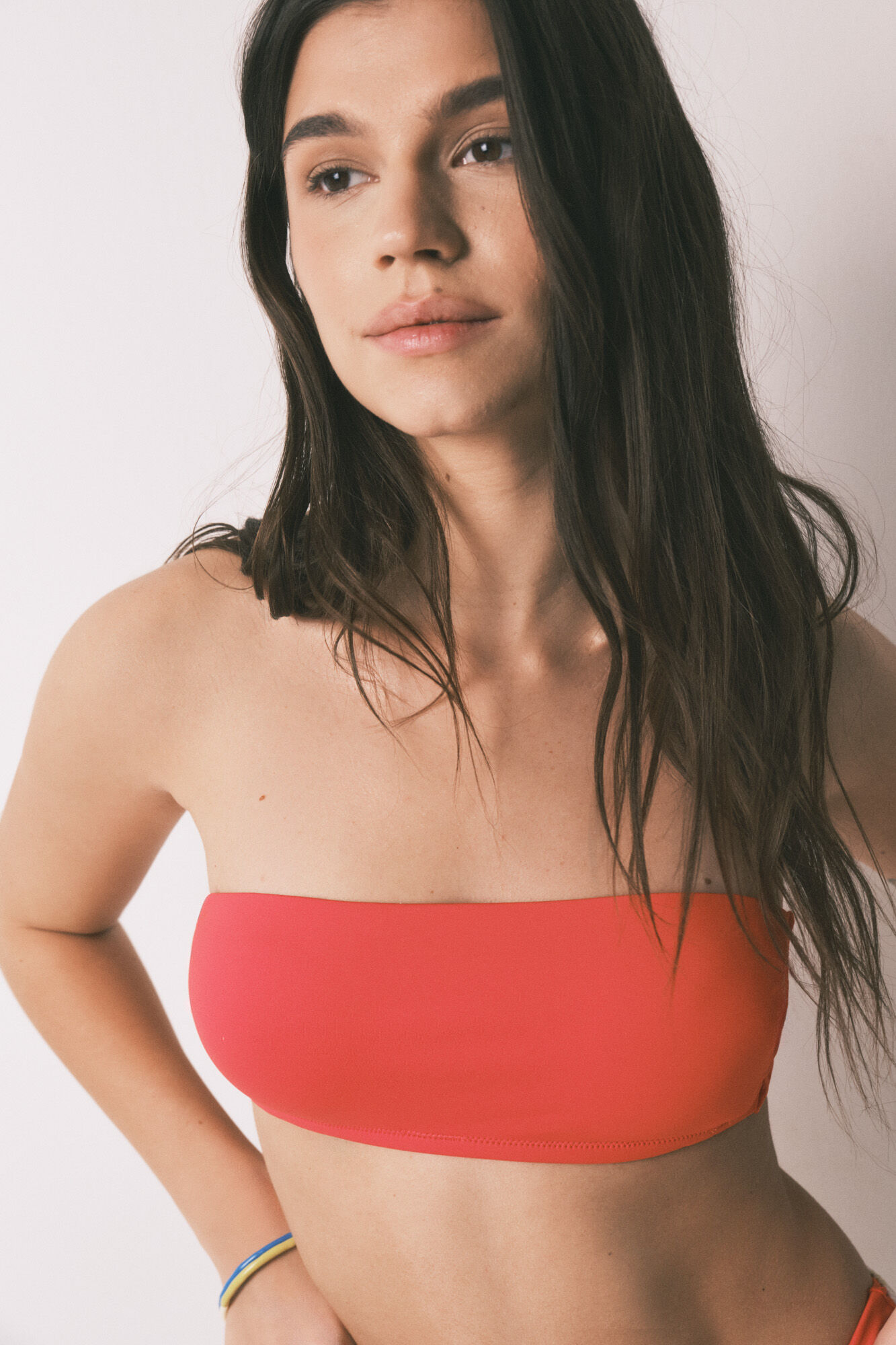 HI&BYE Top biqu&iacute;ni bandeau liso vermelho