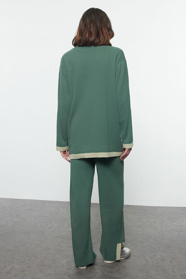 Trendyol Conjunto pantal&oacute;n y camiseta punto con ribetes&nbsp;&nbsp; verde