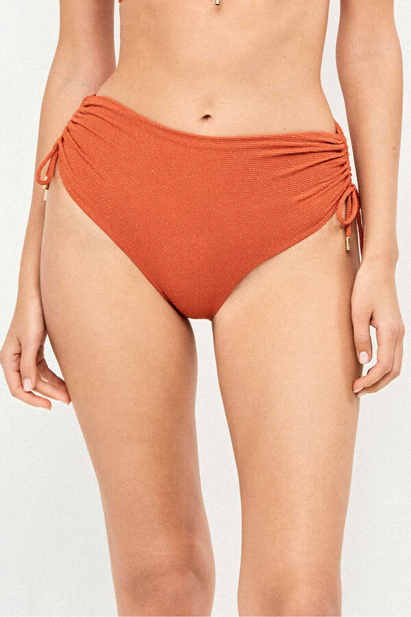 Gisela Braga bikini alta tejido piqu&eacute; lurex dorado naranja