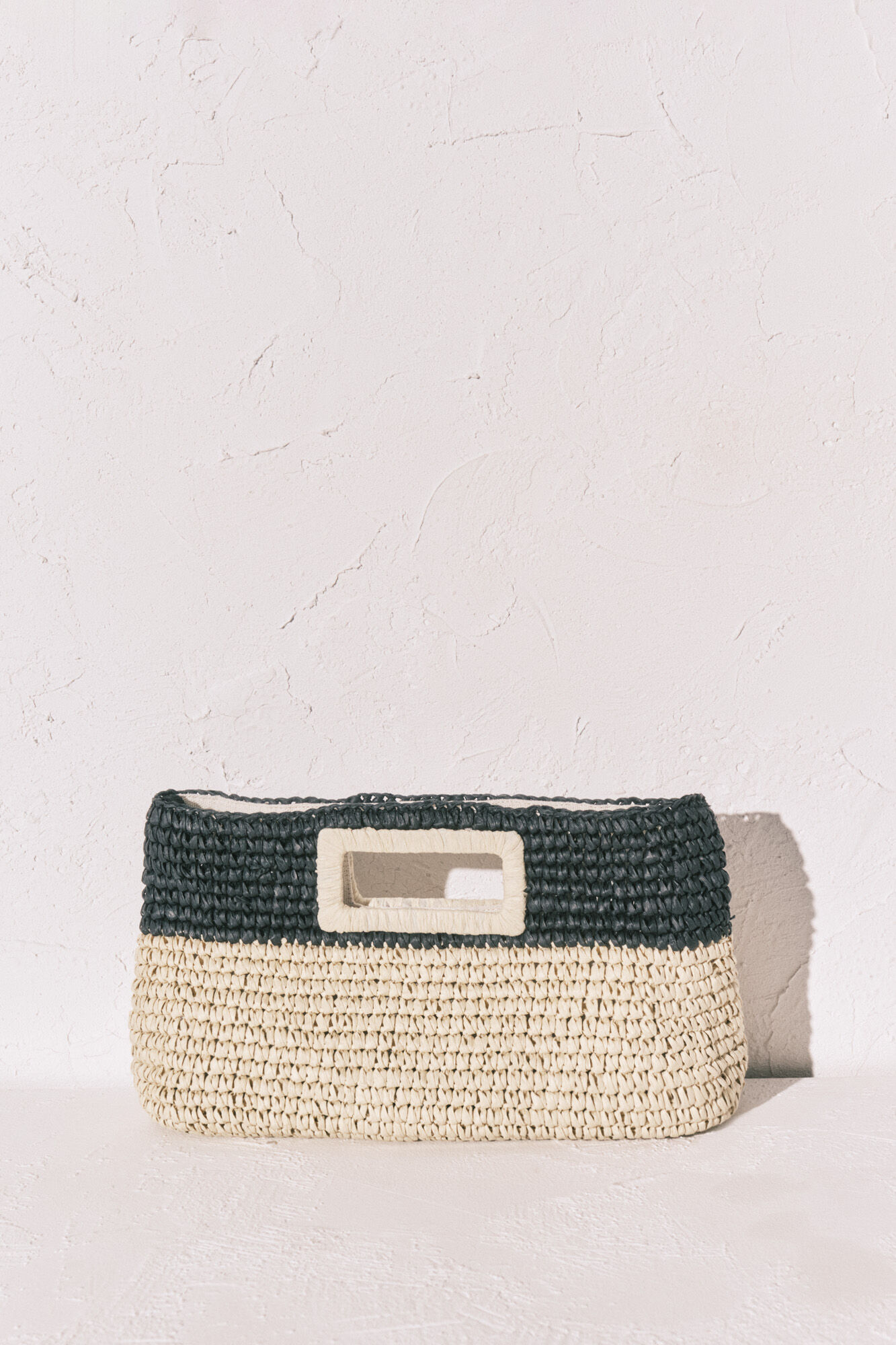 Women'secret Bolso mediano rafia natural y negro