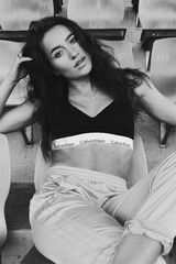 Calvin Klein Top preformado de algod&oacute;n con cinturilla de Calvin Klein negro