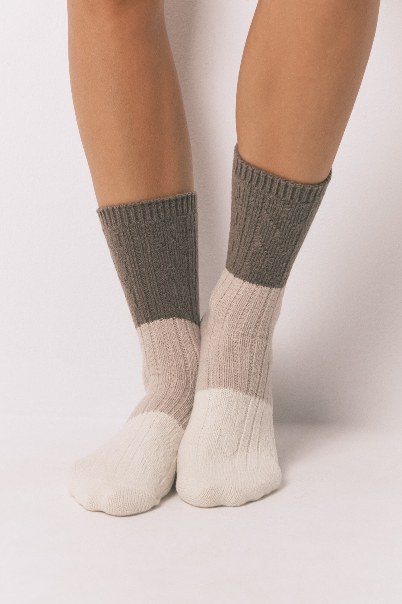 Women'secret Calcetines largos textura mix beige