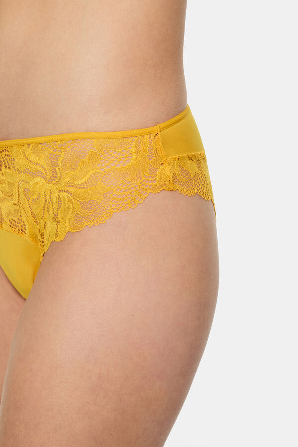DIM Braga cl&aacute;sica con encaje Generous Essentiel  amarillo
