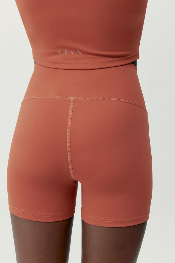 Born Living Yoga Pantal&oacute;n corto Sayani naranja