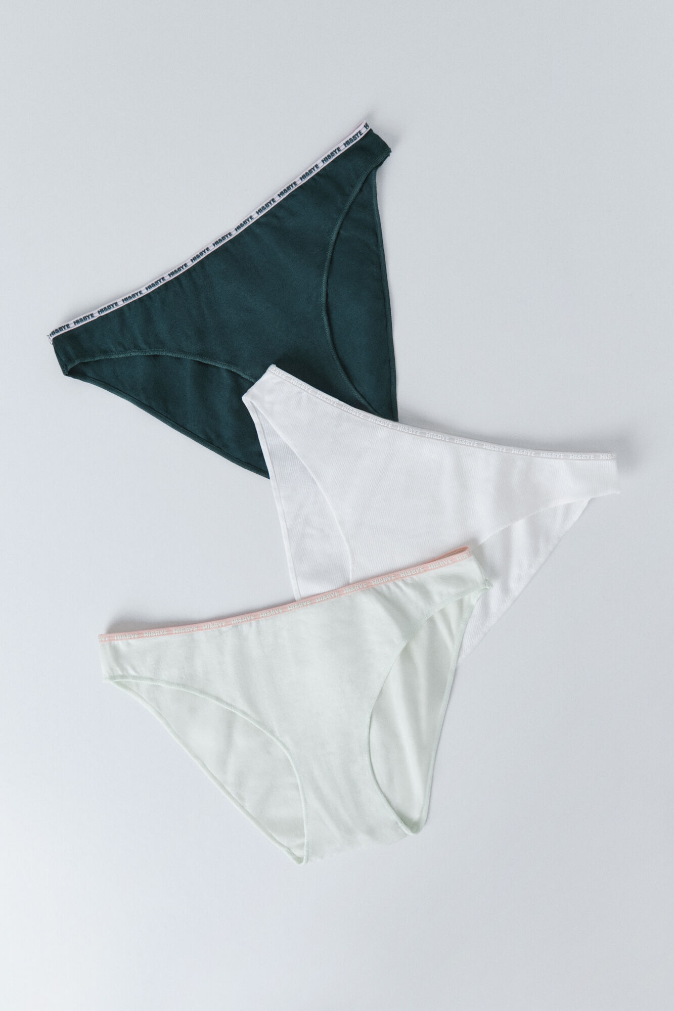 HI&BYE Pacote com 3 cuecas cl&aacute;ssicas nas cores verde, branco e verde claro