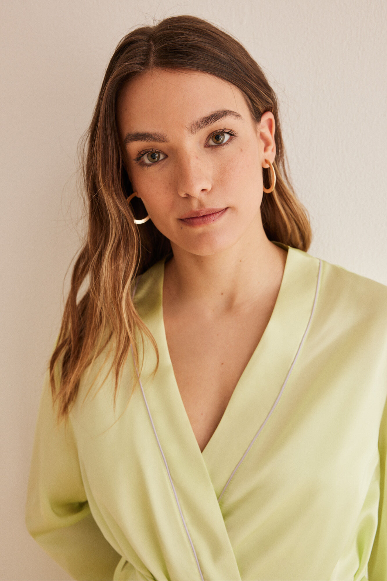 Women'secret Bata kimono sat&eacute;n verde