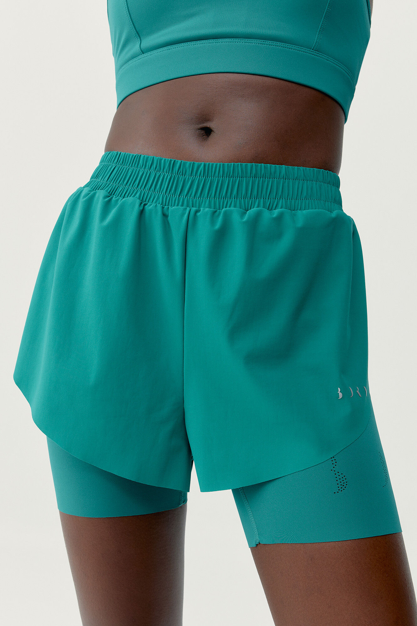 Born Living Yoga Pantal&oacute;n corto Bikila