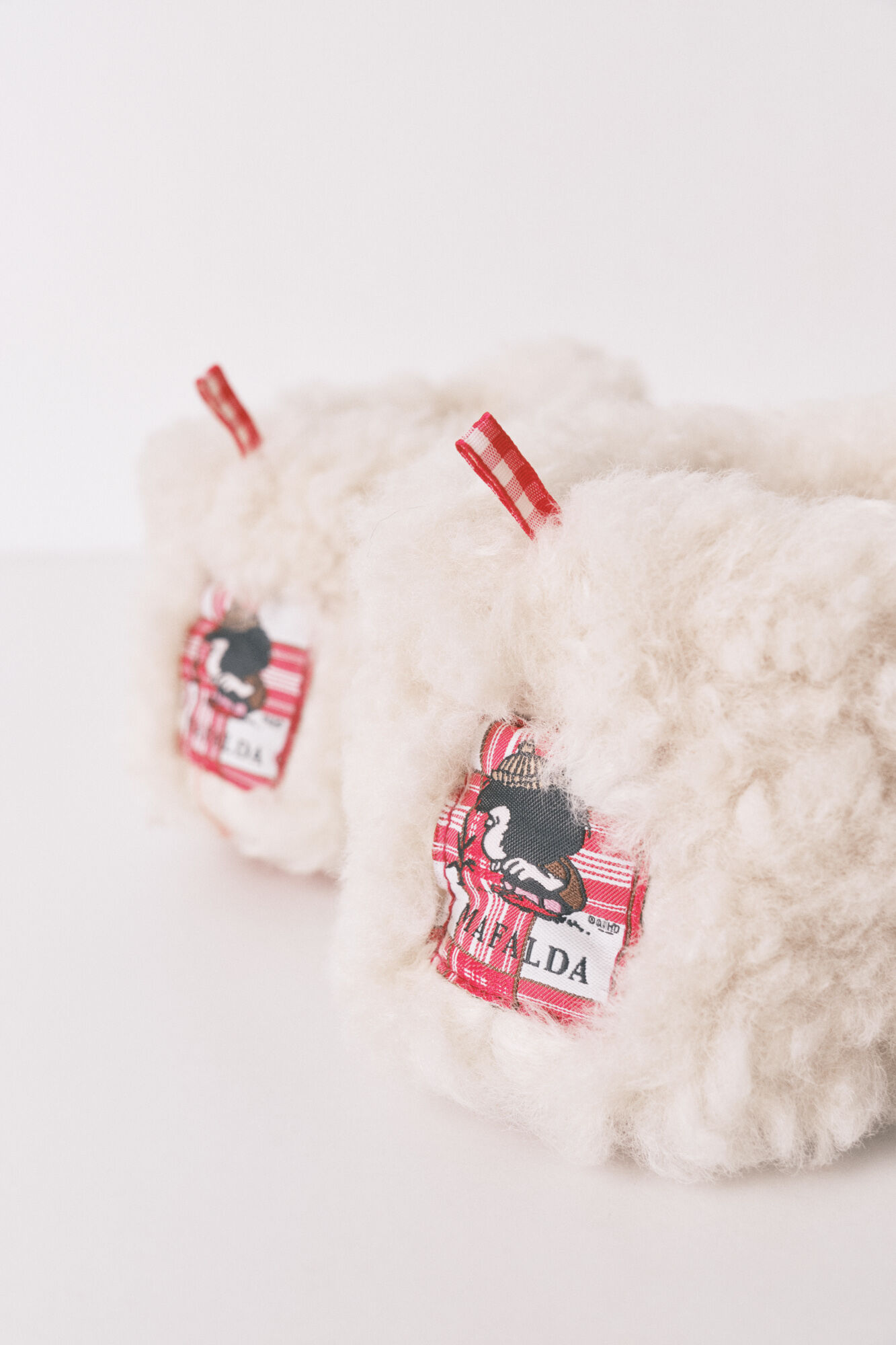 Women'secret Zapatillas casa botas pelo blanco Mafalda