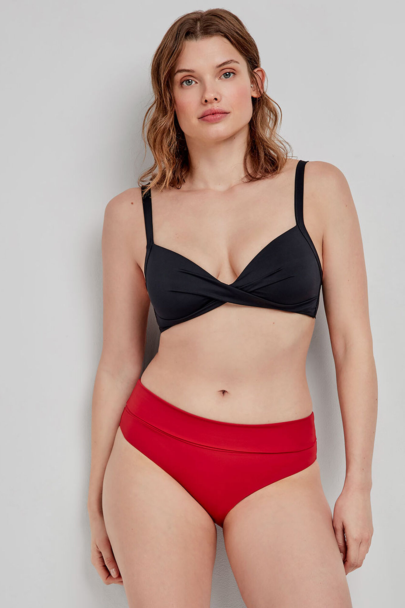 Gisela Cueca de biqu&iacute;ni alta preta multiposi&ccedil;&atilde;o