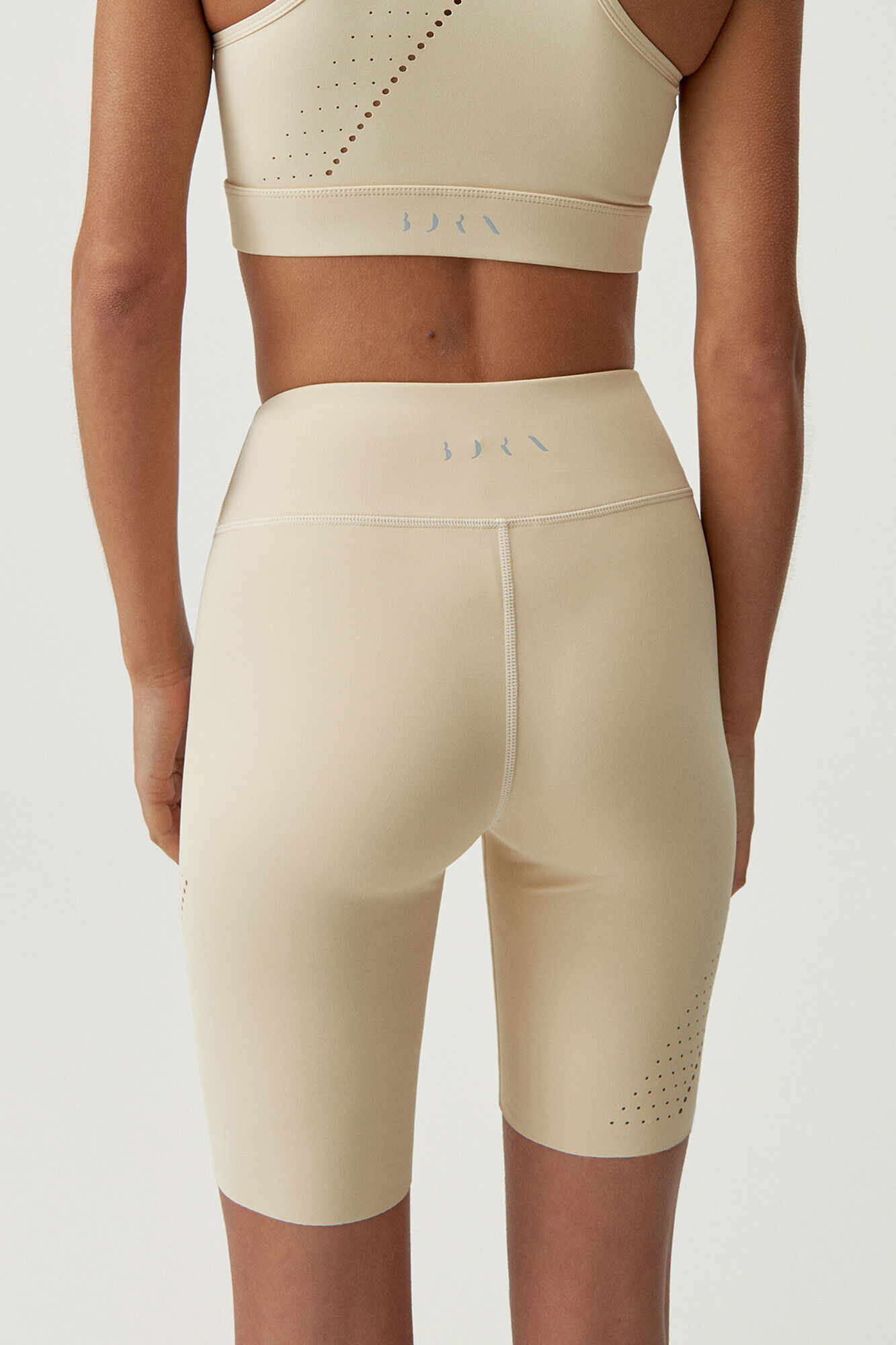 Born Living Yoga Short Soata Oat Milk 