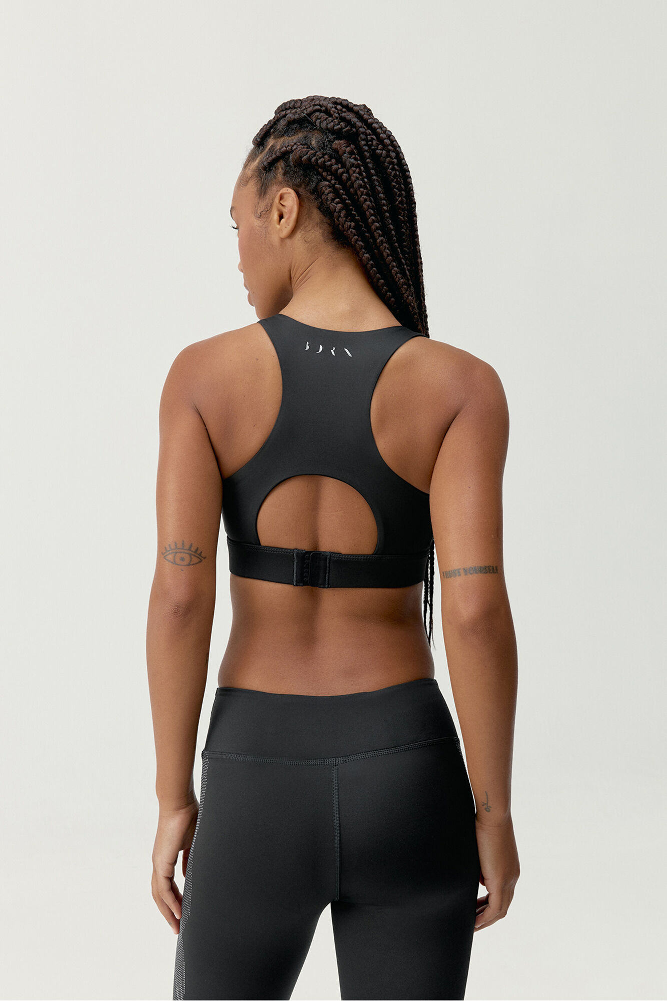 Born Living Yoga Sujetador top deportivo Kishi negro&nbsp;