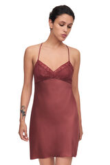 Passionata Camis&oacute;n de sat&eacute;n Olivia con encaje y tul bordado burdeos