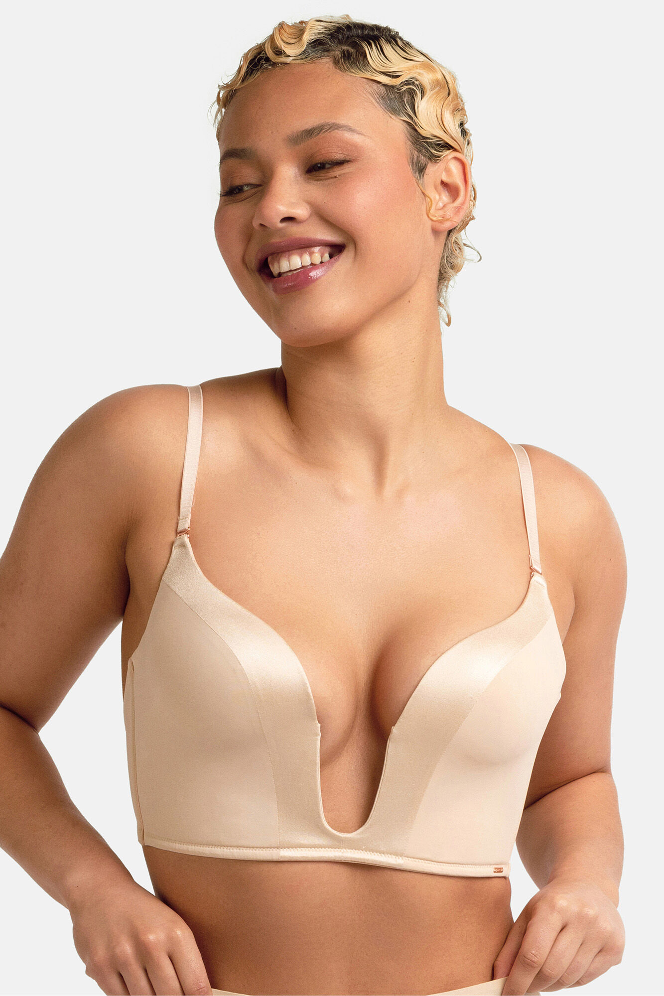 Dorina Sujetador multiposici&oacute;n escote profundo nude