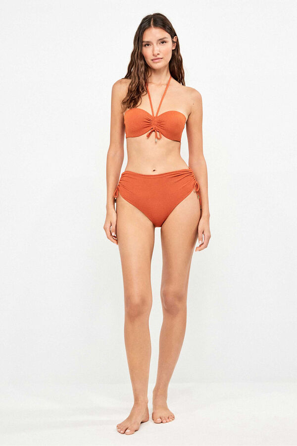 Gisela Braga bikini alta tejido piqu&eacute; lurex dorado naranja