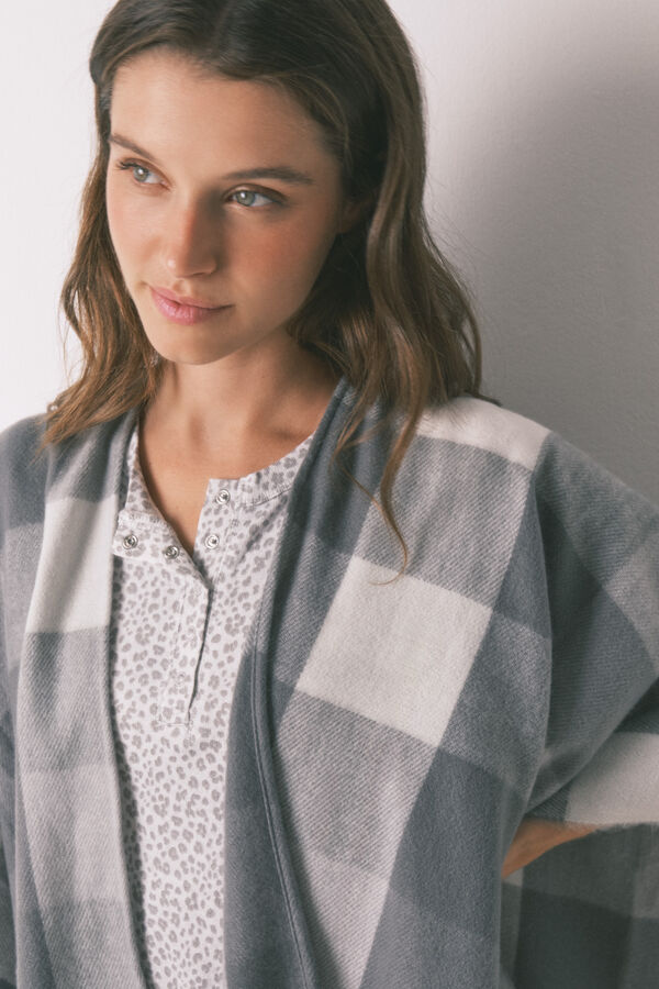 Women'secret Poncho estampado cuadros gris gris