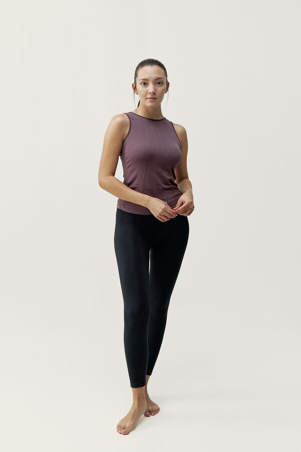 Born Living Yoga Camiseta Yara Planta de Beterraba estampado