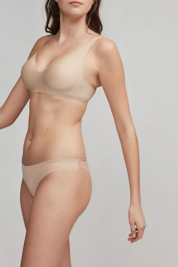 Gisela Braga corte l&aacute;ser&nbsp; nude