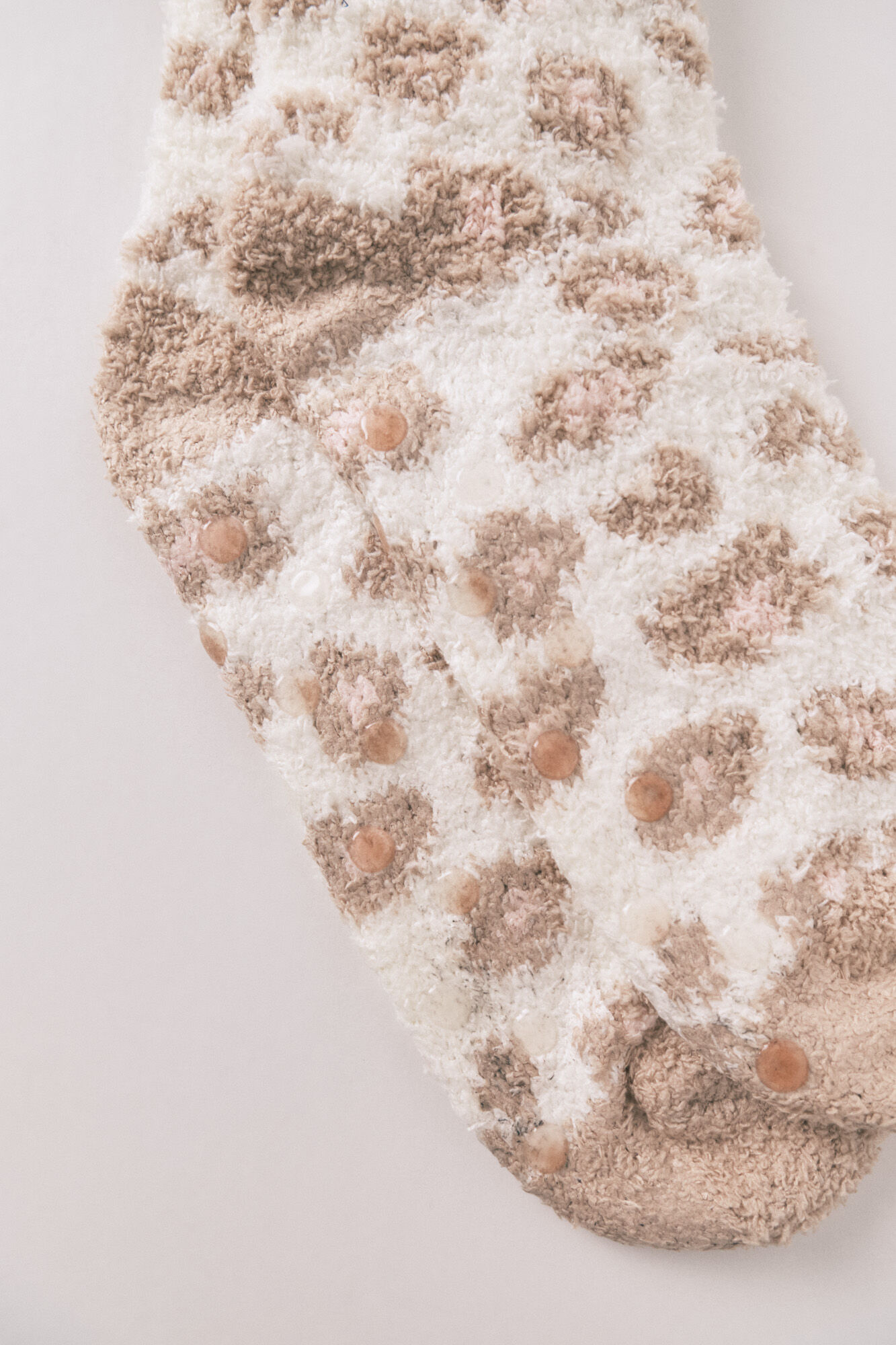 Women'secret Calcetines largos pelo print leopardo marr&oacute;n