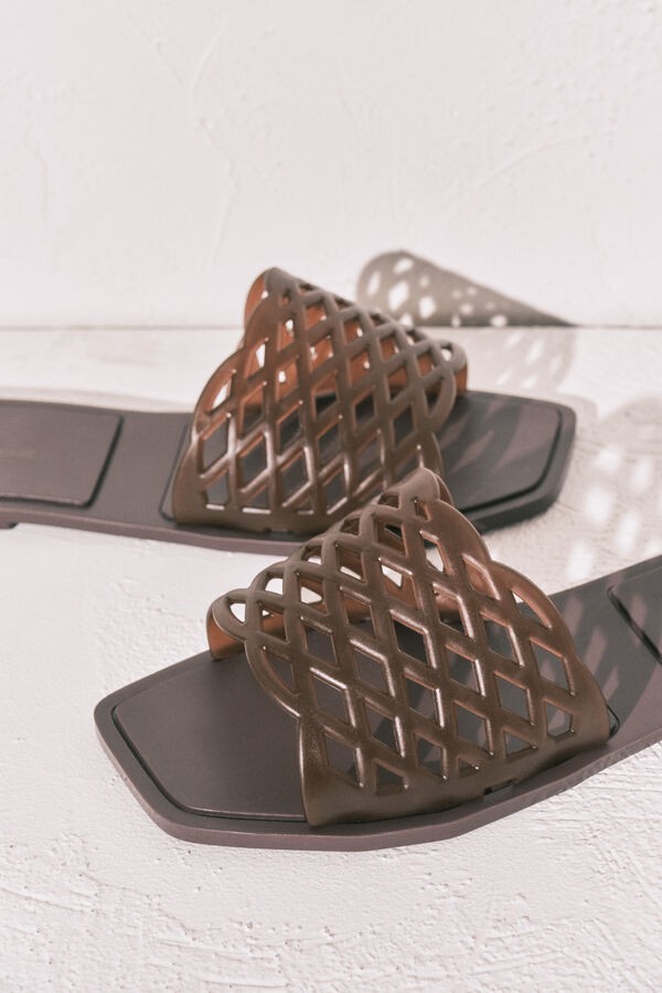 Women'secret Sand&aacute;lias rasas jelly castanhas cru