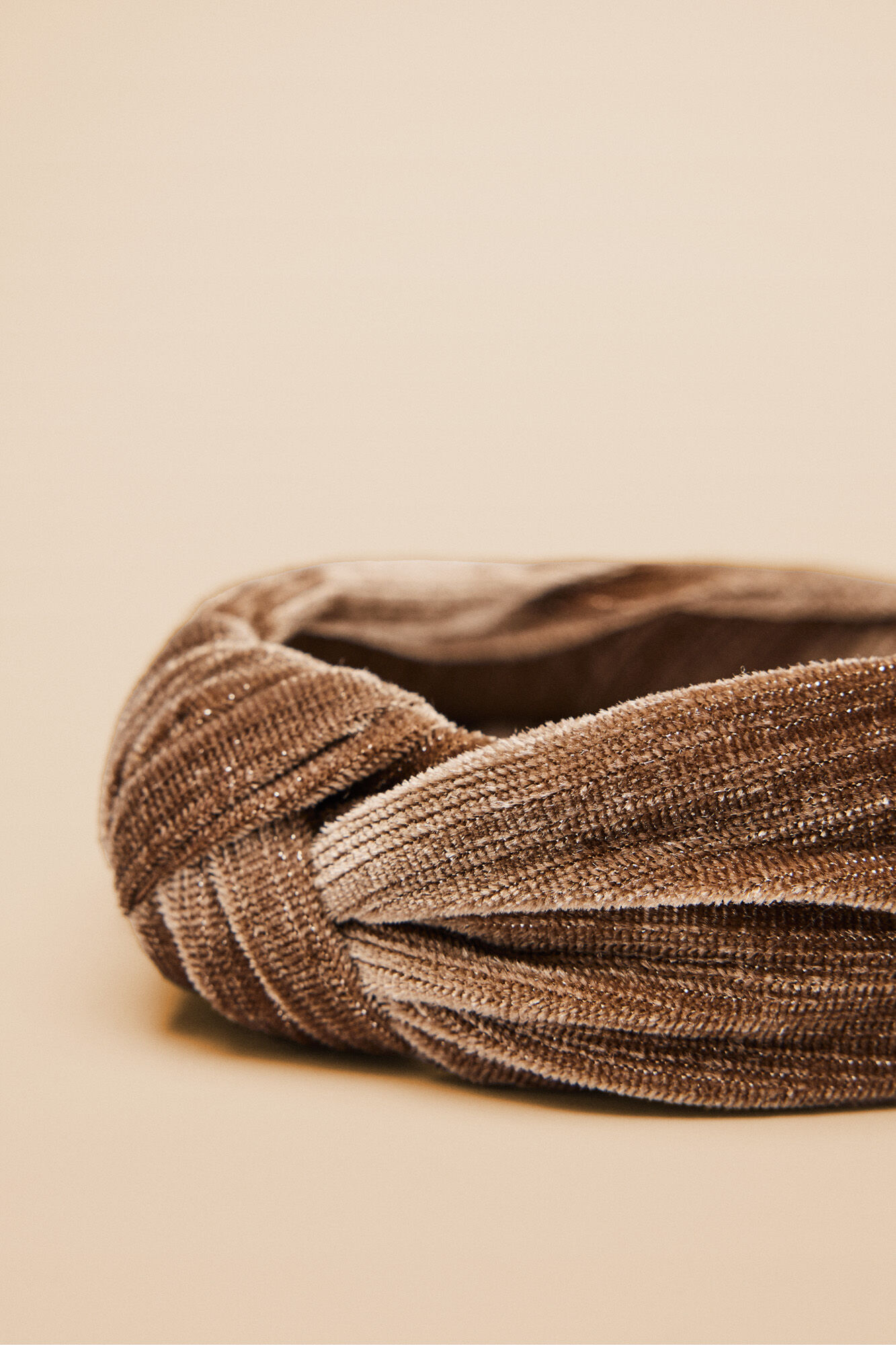 Women'secret Bandolete cabelo n&oacute; veludo brilhante marfim 