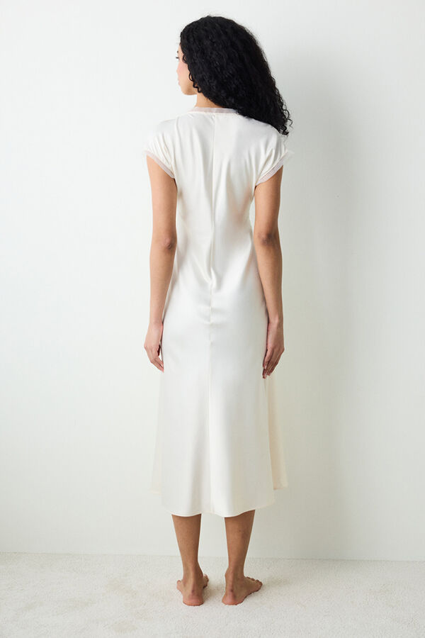 Penti Camisa de dormir curta de cetim creme estampado