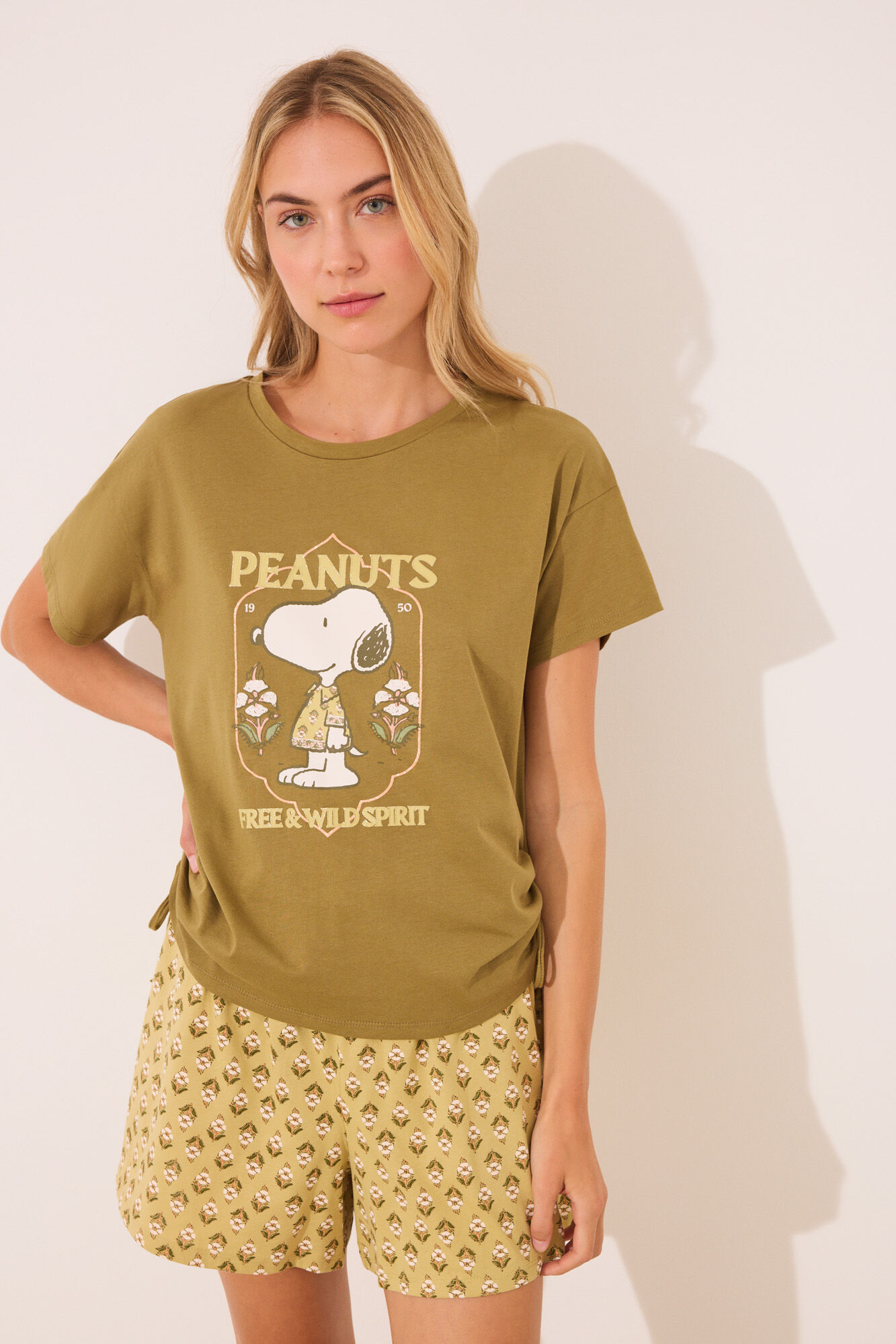 Women'secret Pijama corto Snoopy caqui 