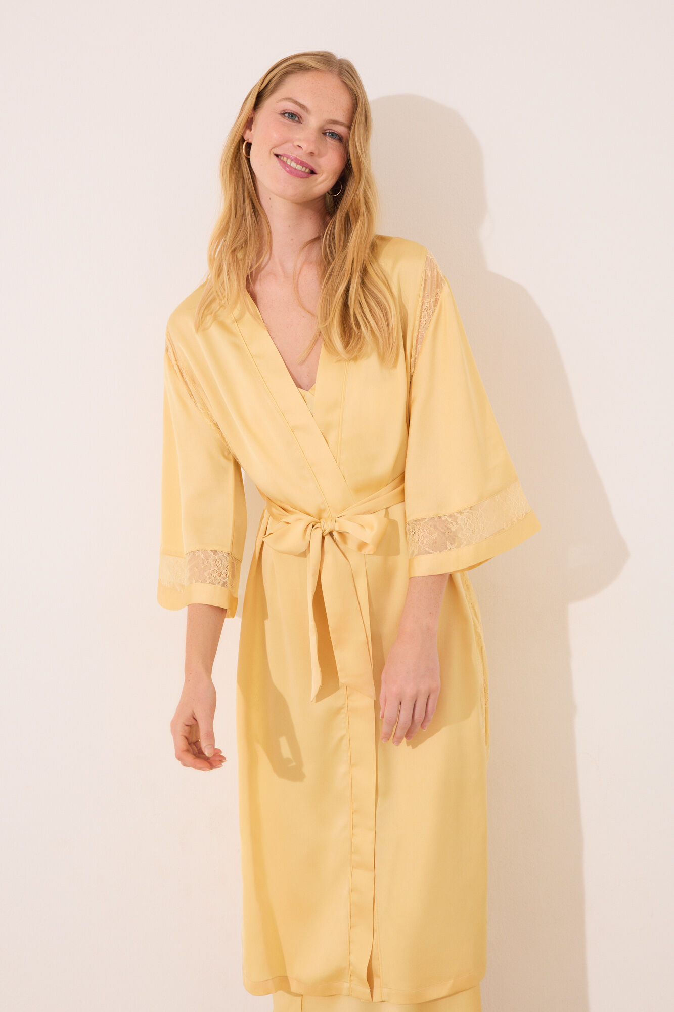 Women'secret Bata larga tejido chif&oacute;n amarillo