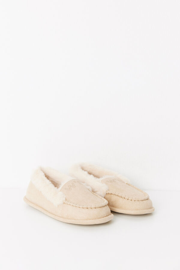 Women'secret Zapatillas casa mocas&iacute;n ante pelo beige nude