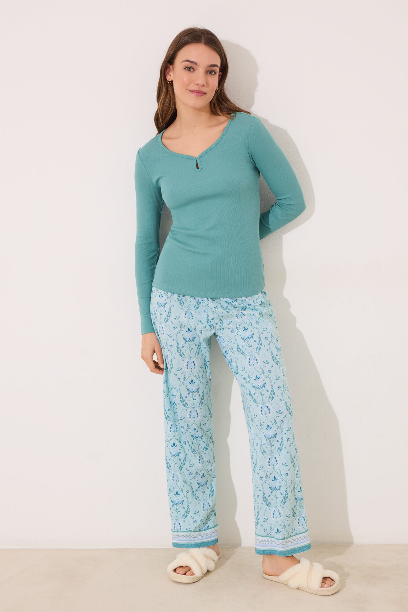 Women'secret Pijama largo verde esmeralda flores