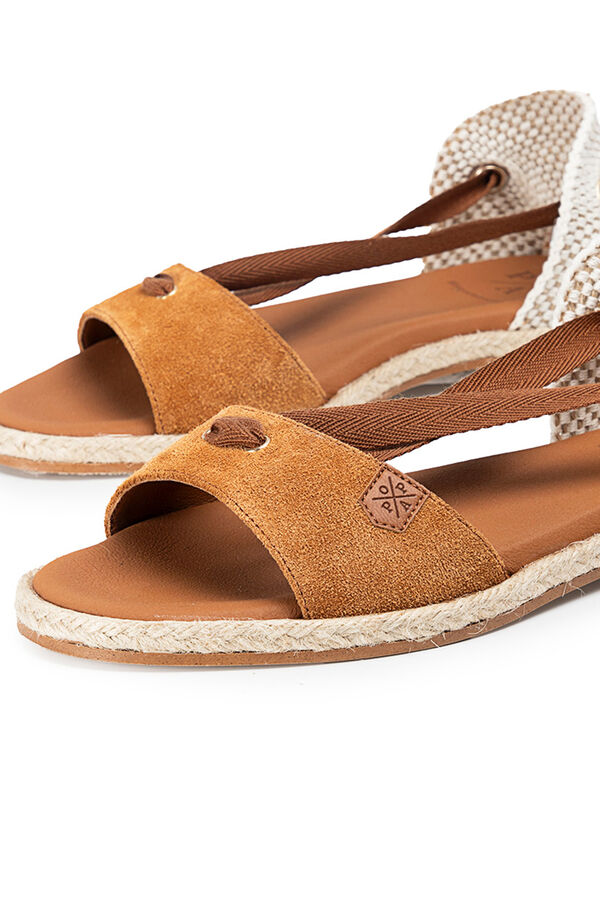 Popa Sand&aacute;lias menorquina planas croute Capri cru