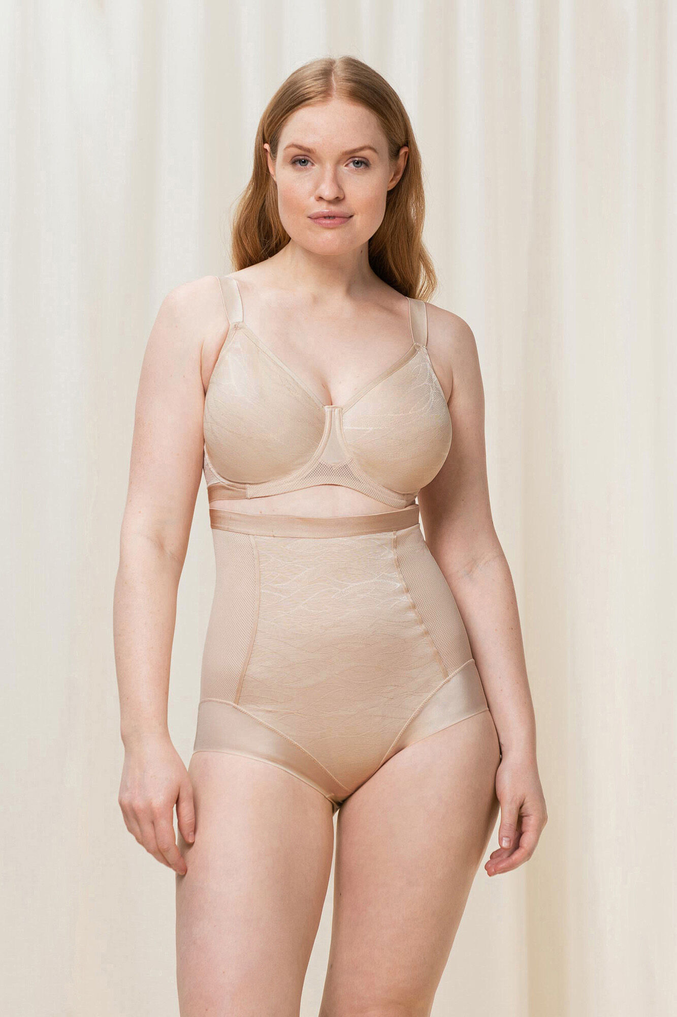 Triumph Sujetador reductor Airy Sensation W01