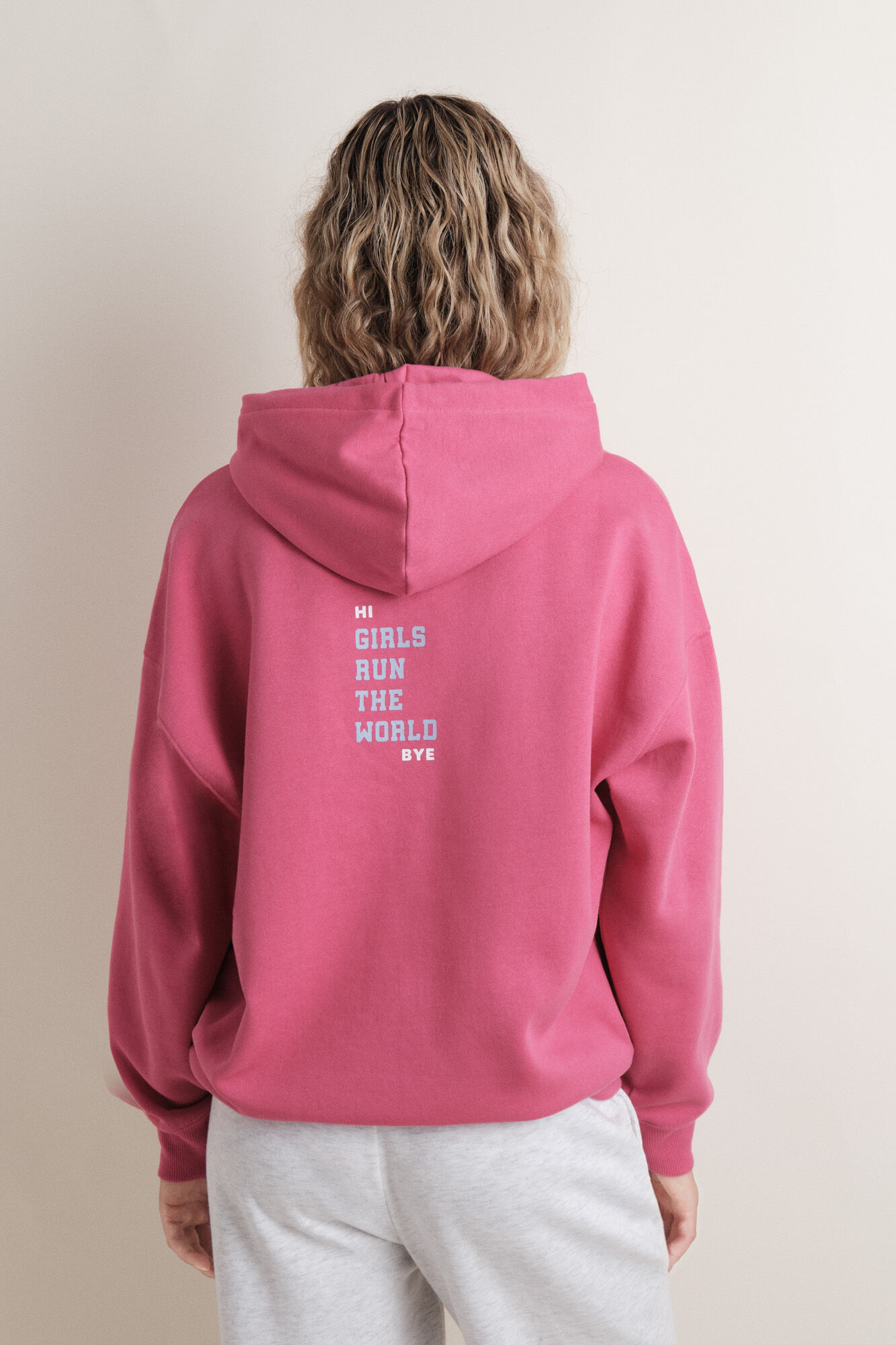 HI&BYE Sweatshirt com capuz de pel&uacute;cia f&uacute;csia