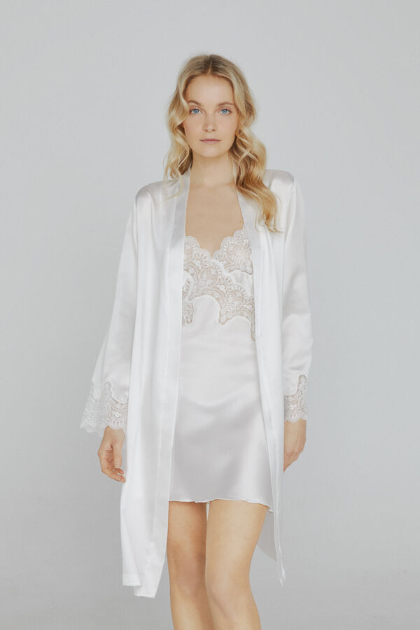 Ivette Bridal Robe de mulher Ivette Bridal curto acetinado em branco bege