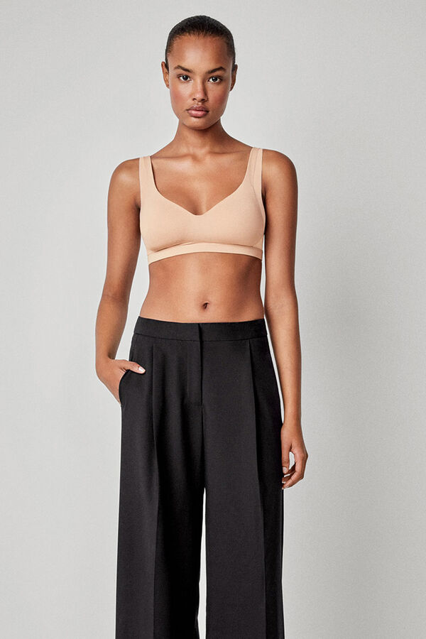 Gisela Suti&atilde; de capacidade sem aro cru