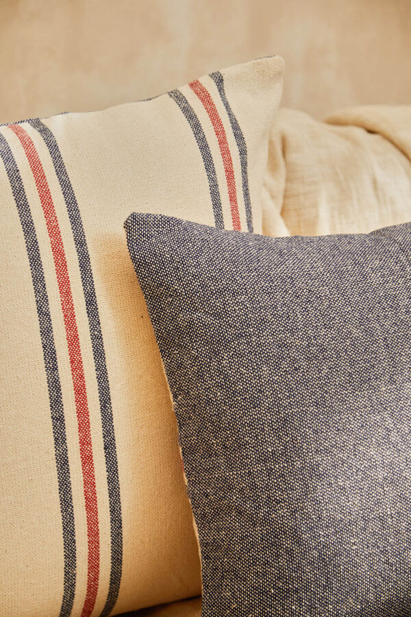 Calma House Capa de almofada riscas azul e vermelha Mont estampado