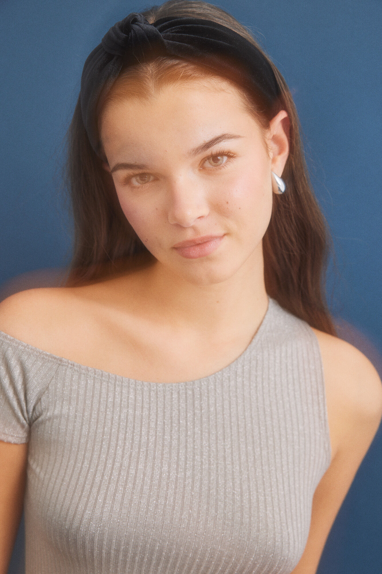 HI&BYE Top asim&eacute;trico lurex gris