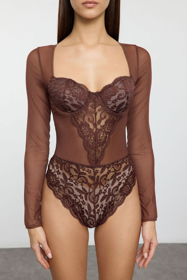 Trendyol Body cubierto contalles encaje marr&oacute;n&nbsp;&nbsp; marr&oacute;n