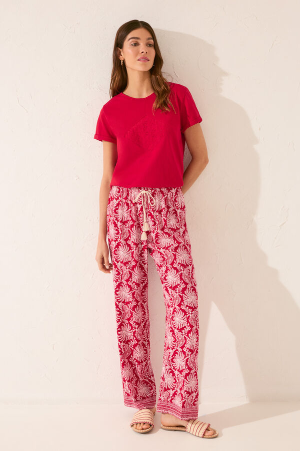 Women'secret Pantal&oacute;n largo viscosa estampado hojas rojo burdeos