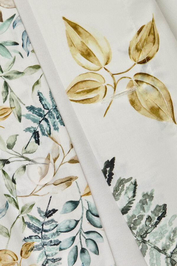 Textura Folhas de capa de edred&atilde;o de algod&atilde;o no galho verde