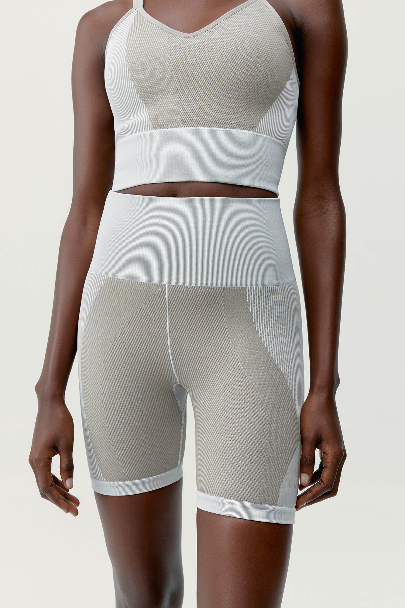 Born Living Yoga Pantal&oacute;n corto Malia