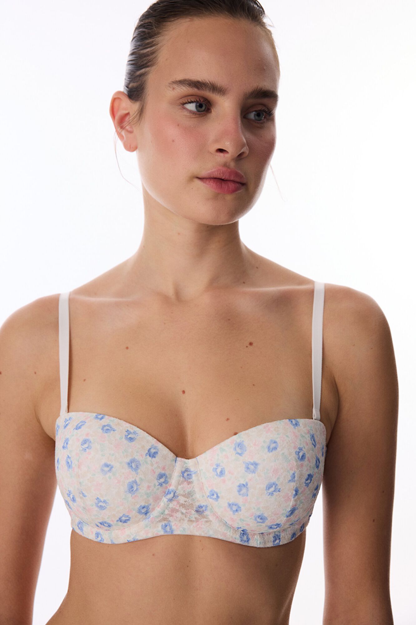 Penti Soutien push-up com aros em renda floral