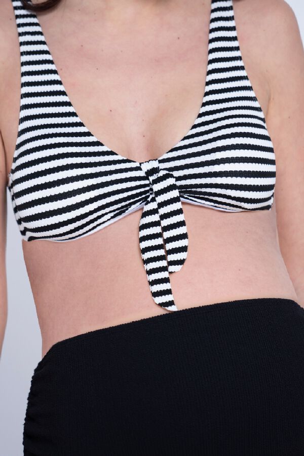 Ohma! Biqu&iacute;ni pr&eacute;-mam&atilde; &agrave;s riscas mistura de texturas estampado