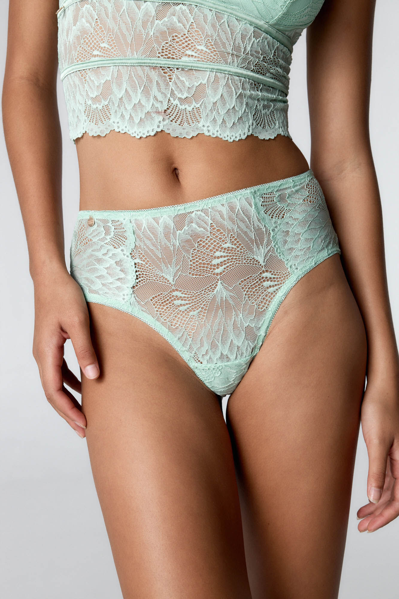 Black Limba Braga Brasile&ntilde;a alta Moss Salvia Green