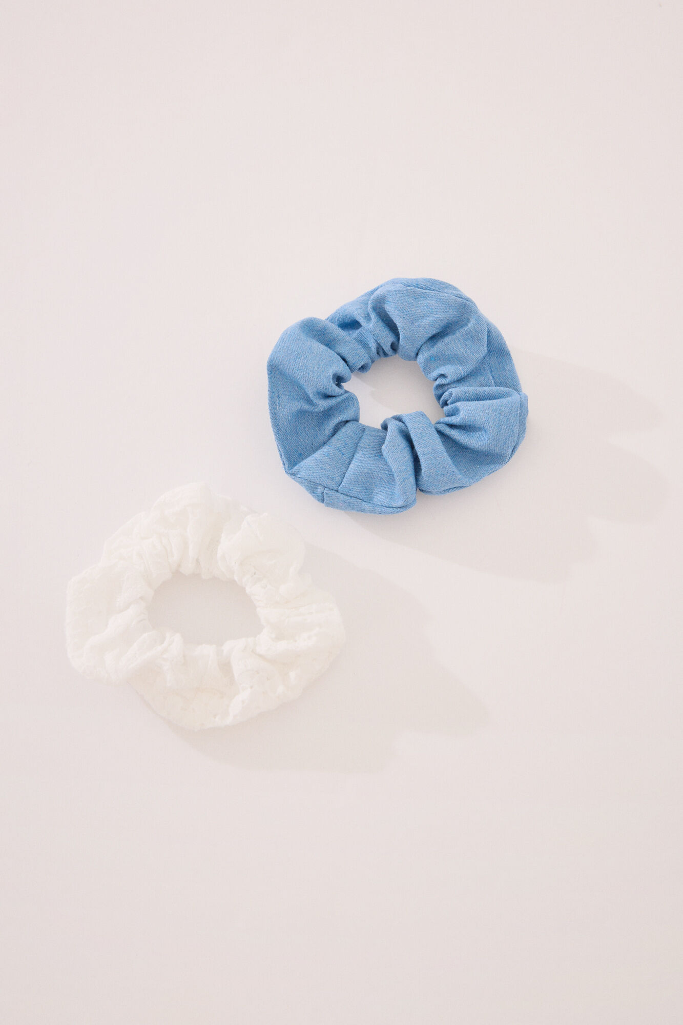 Women'secret Pack de 2 el&aacute;sticos de denim e bordado su&iacute;&ccedil;o