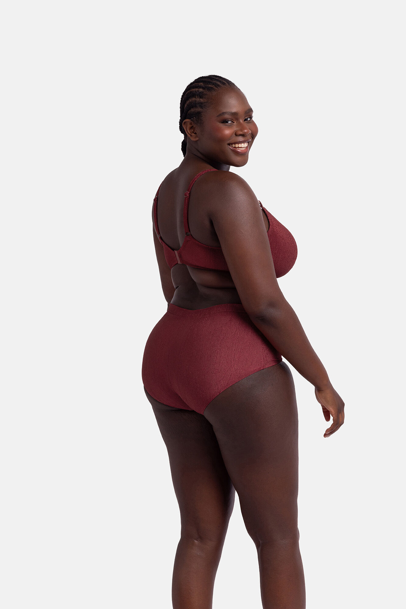 Dorina Braga alta roja