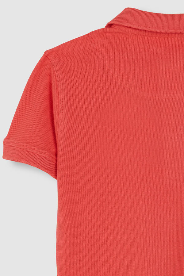 Gocco Polo com detalhes contrastantes em rosa vermelho